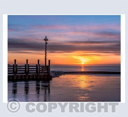 Axmouth Harbour winter sunrise