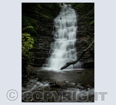 Where Water Breaks its Neck