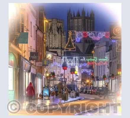 Wells High St at Christmas