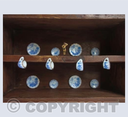 Dadleoli 1/Displaced 1