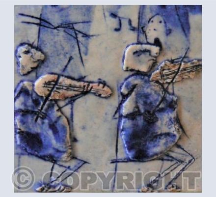 Two fiddles