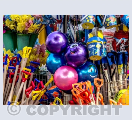 Holiday shop